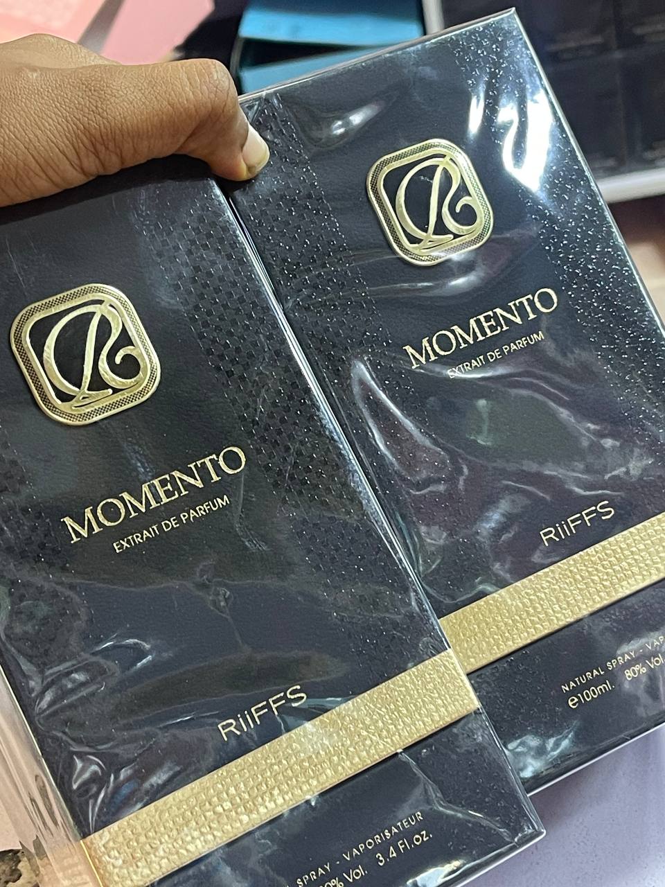 RIIFFS MOMENTO